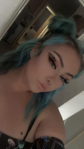 Curvygirl
