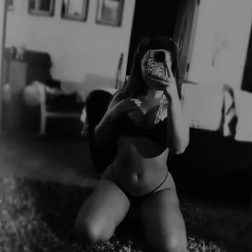Chloé M
